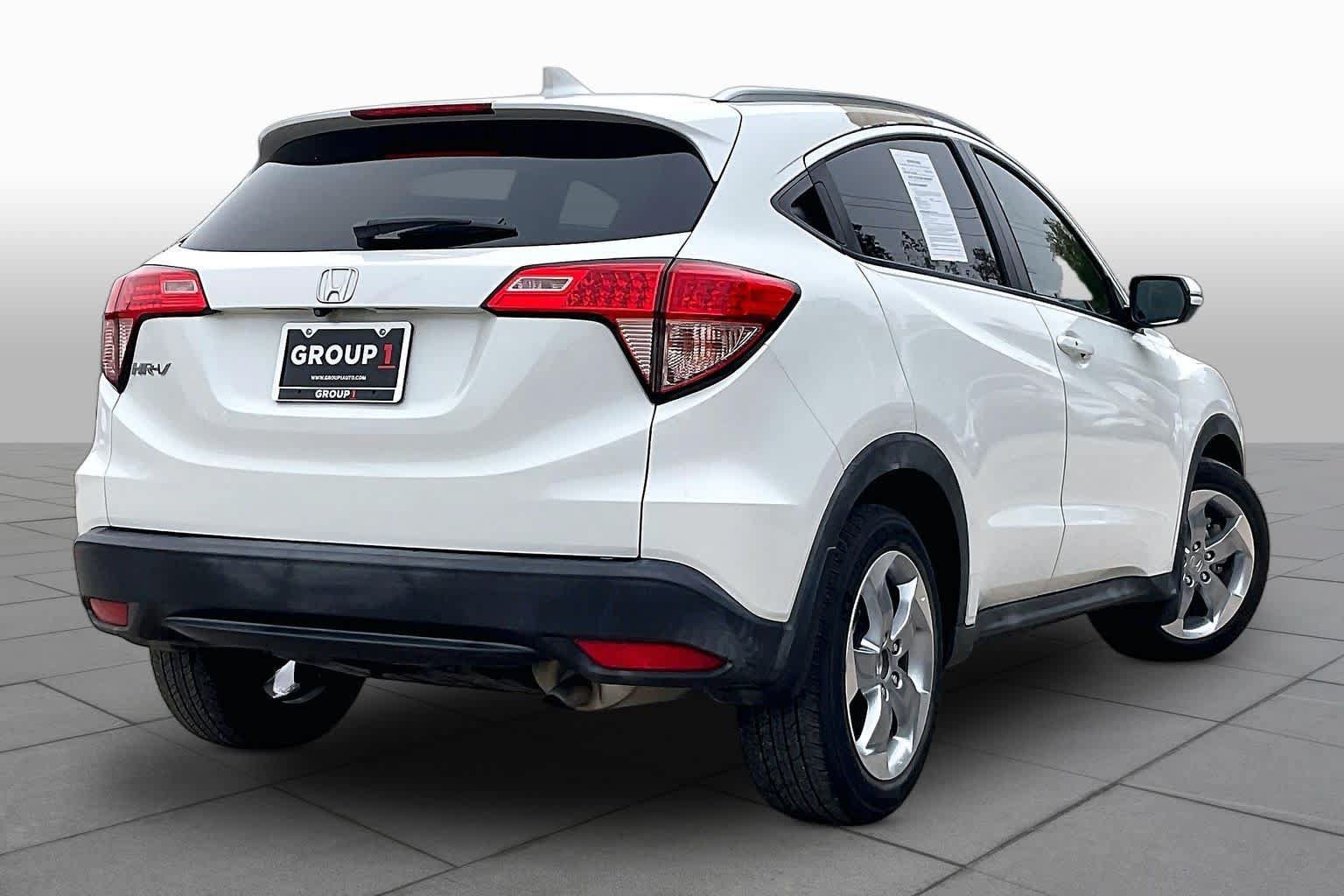 Used 2017 Honda HR-V EX-L image 12