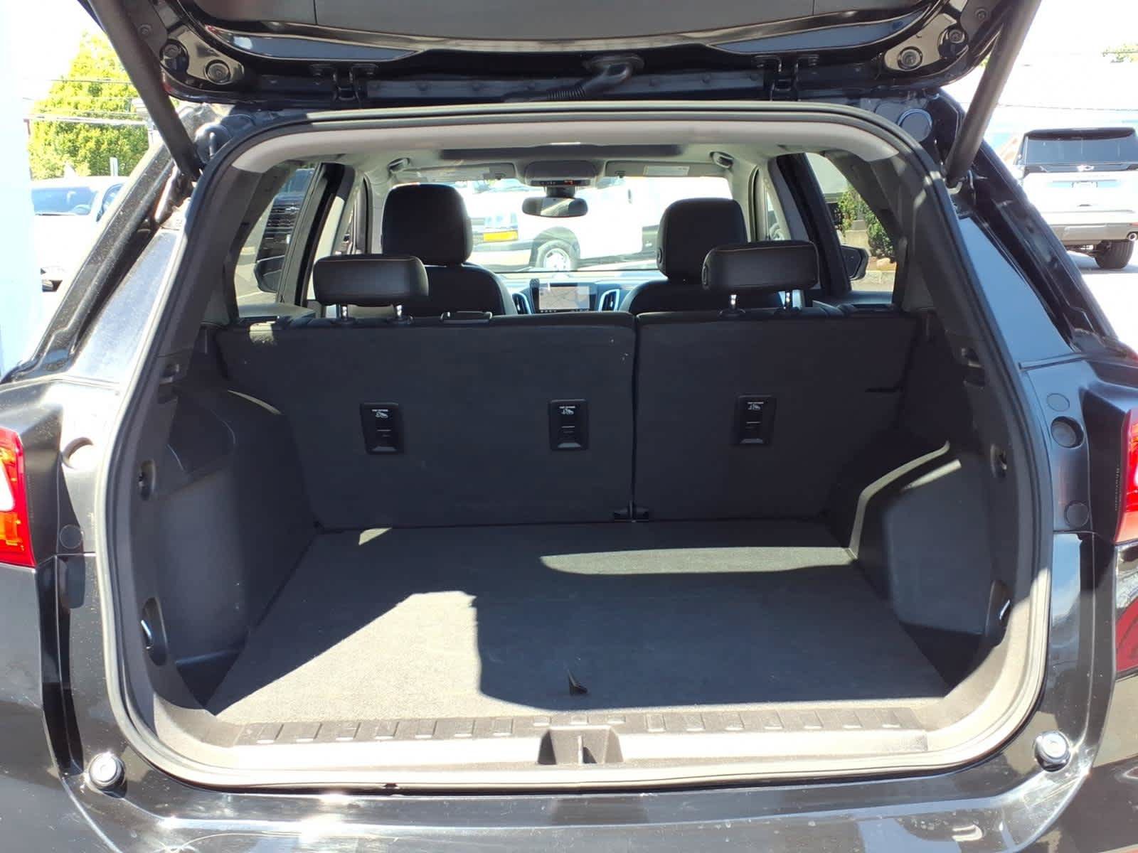 Used 2019 Chevrolet Equinox Premier AWD/4WD image 19