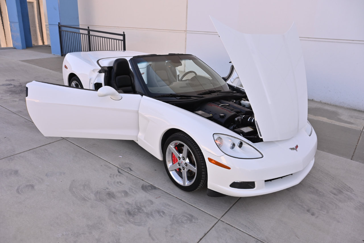 Used 2006 Chevrolet Corvette Convertible w/ Preferred Equipment Group RWD image 61