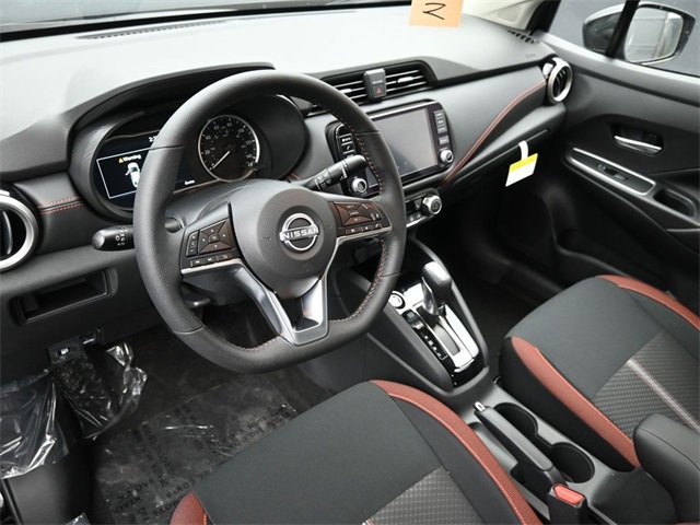 New 2025 Nissan Versa SR w/ Trunk Package image 16