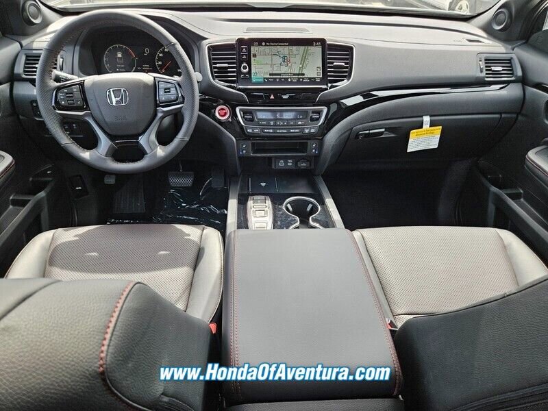 New 2025 Honda Ridgeline Black Edition image 9