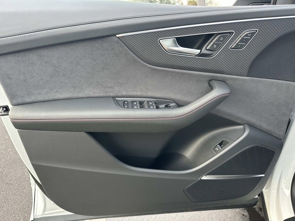 New 2026 Audi Q8 Prestige image 11