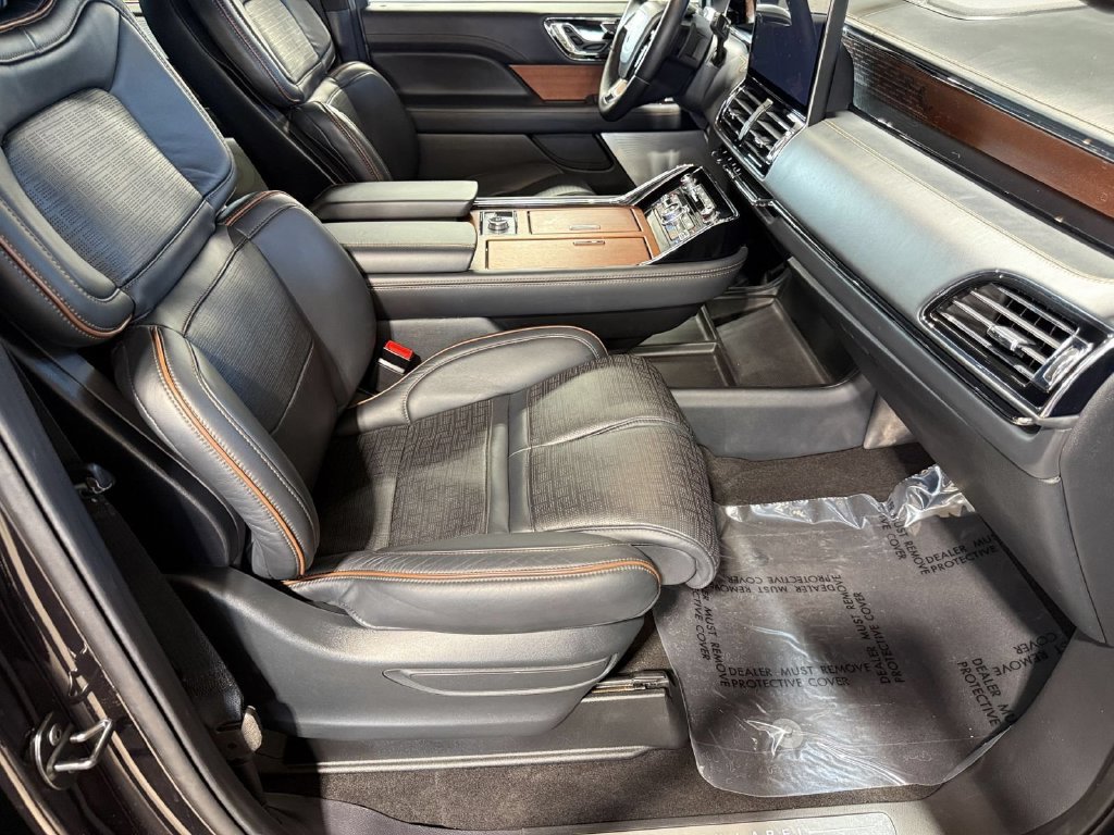 Certified 2023 Lincoln Navigator L Black Label AWD/4WD image 32