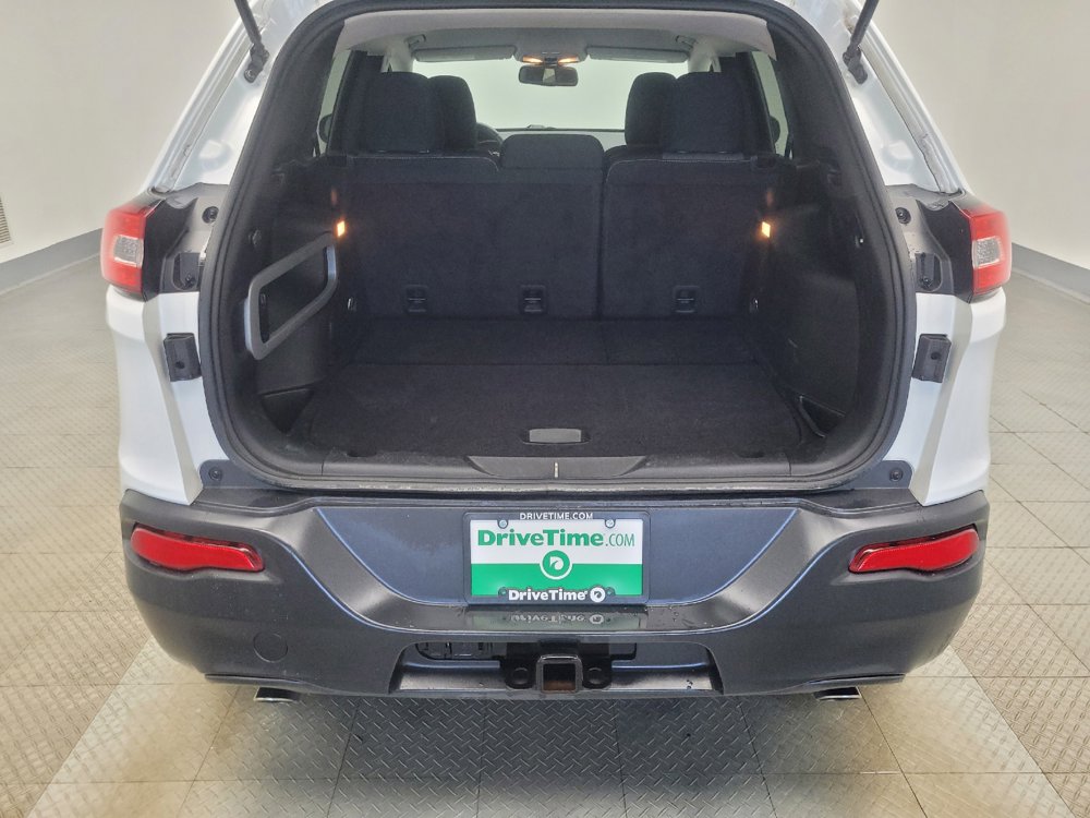 Used 2014 Jeep Cherokee Latitude w/ Cold Weather Group AWD/4WD image 29