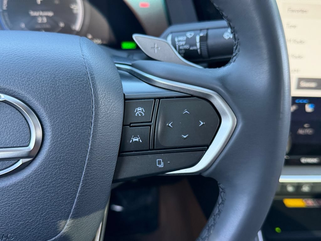Certified 2023 Lexus RZ 450e Premium w/ Technology Package AWD/4WD image 19