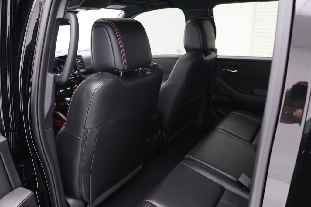 Used 2023 Nissan Frontier PRO-4X w/ Pro-4X Premium Package image 14