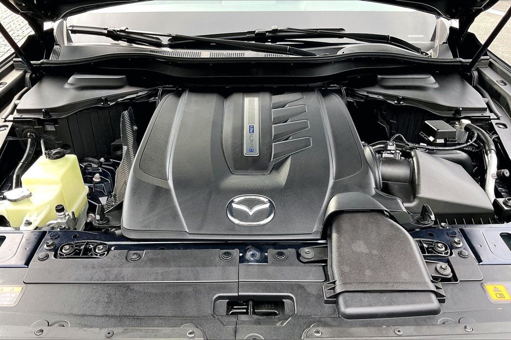 Used 2024 MAZDA CX-90 Plug-In Hybrid w/ Preferred AWD/4WD image 10