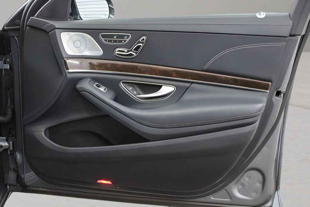 Used 2019 Mercedes-Benz S 450 4MATIC Sedan image 13