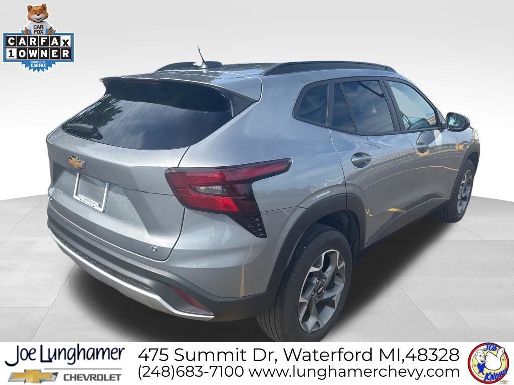 Certified 2024 Chevrolet Trax LT w/ Driver Confidence Package FWD image 3