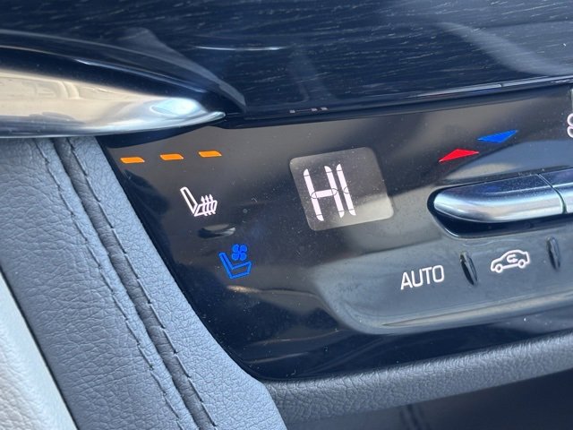 Used 2023 Cadillac XT6 Premium Luxury image 33