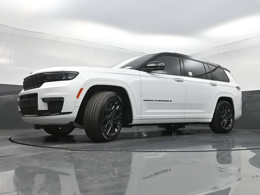 Used 2023 Jeep Grand Cherokee L Summit w/ High Altitude Package AWD/4WD image 36
