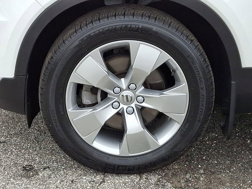 Used 2022 Volvo XC40 T5 Momentum w/ Climate Package AWD/4WD image 8