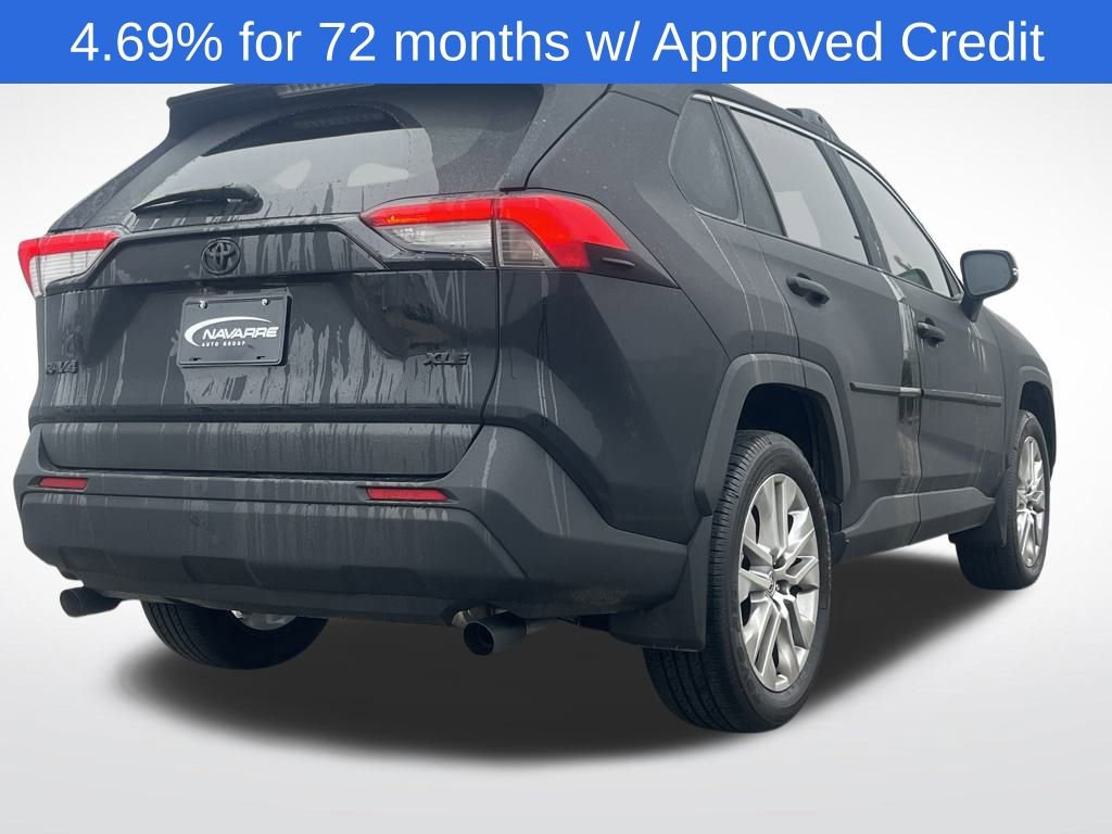 Used 2025 Toyota RAV4 XLE Premium image 9