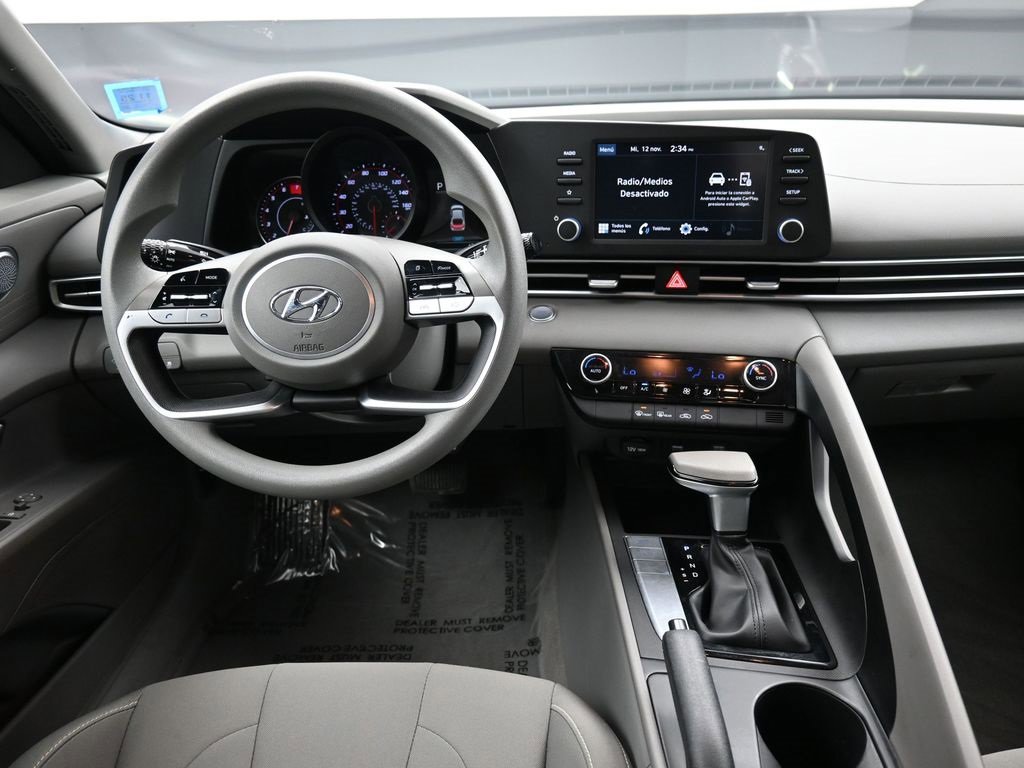 Certified 2021 Hyundai Elantra SEL image 19