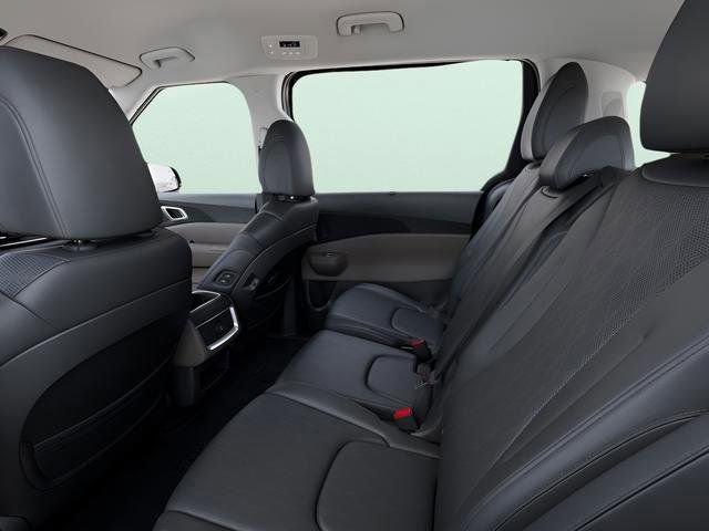 New 2026 Kia Carnival EX FWD image 18