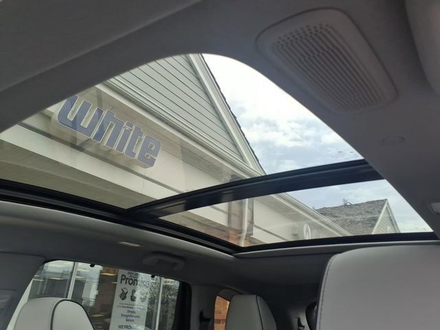 New 2026 Acura MDX w/ Advance Package image 3