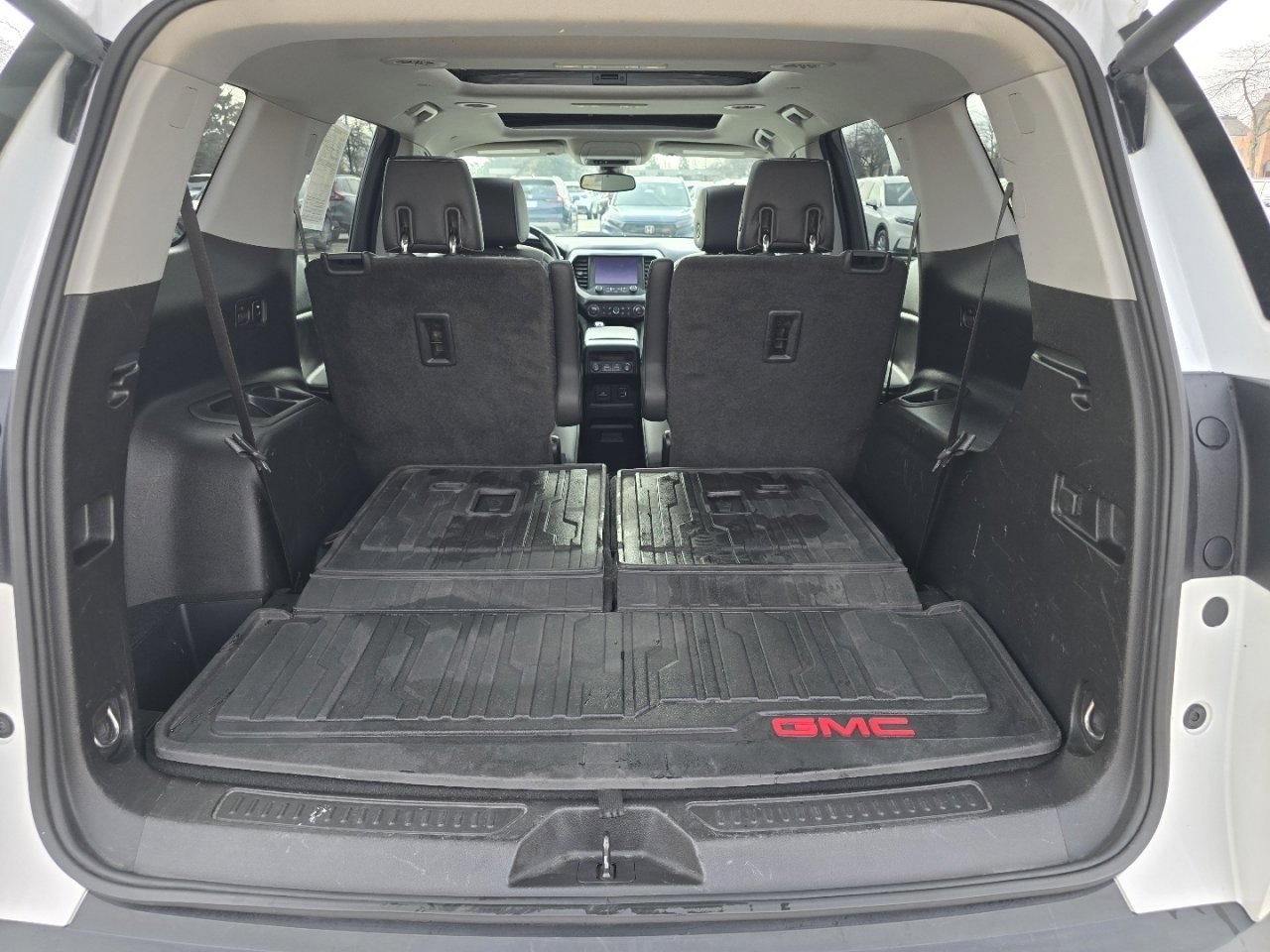 Used 2019 GMC Acadia SLT w/ LPO, Floor Liner Package image 22
