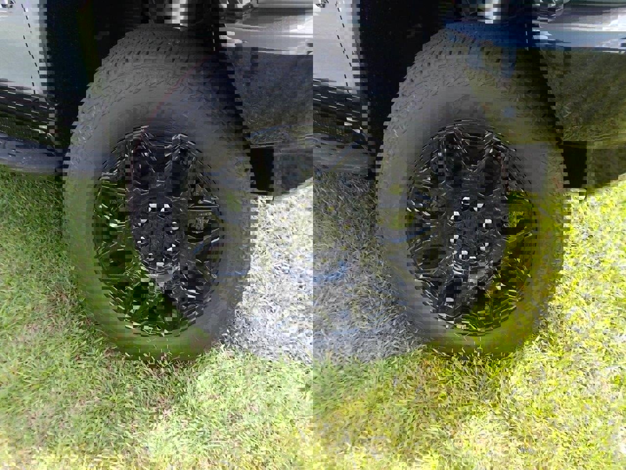 New 2025 GMC Hummer EV 2X image 2