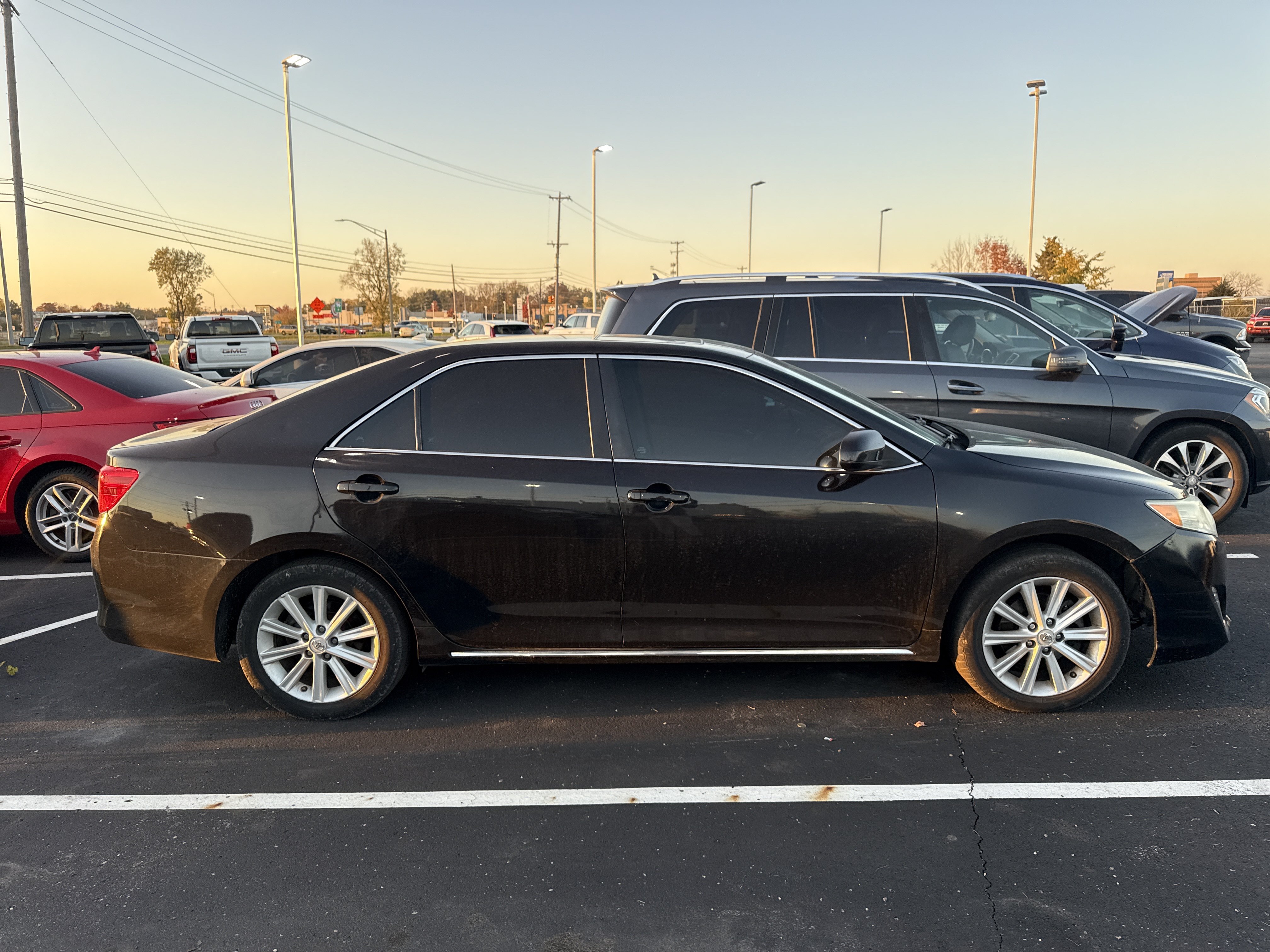 Used 2012 Toyota Camry XLE FWD image 4