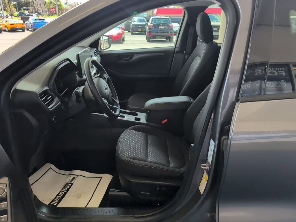 Used 2023 Ford Escape Active w/ Tech Pack #1 AWD/4WD image 13