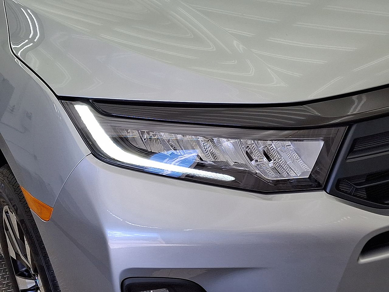 Used 2025 Honda Odyssey EX-L image 31