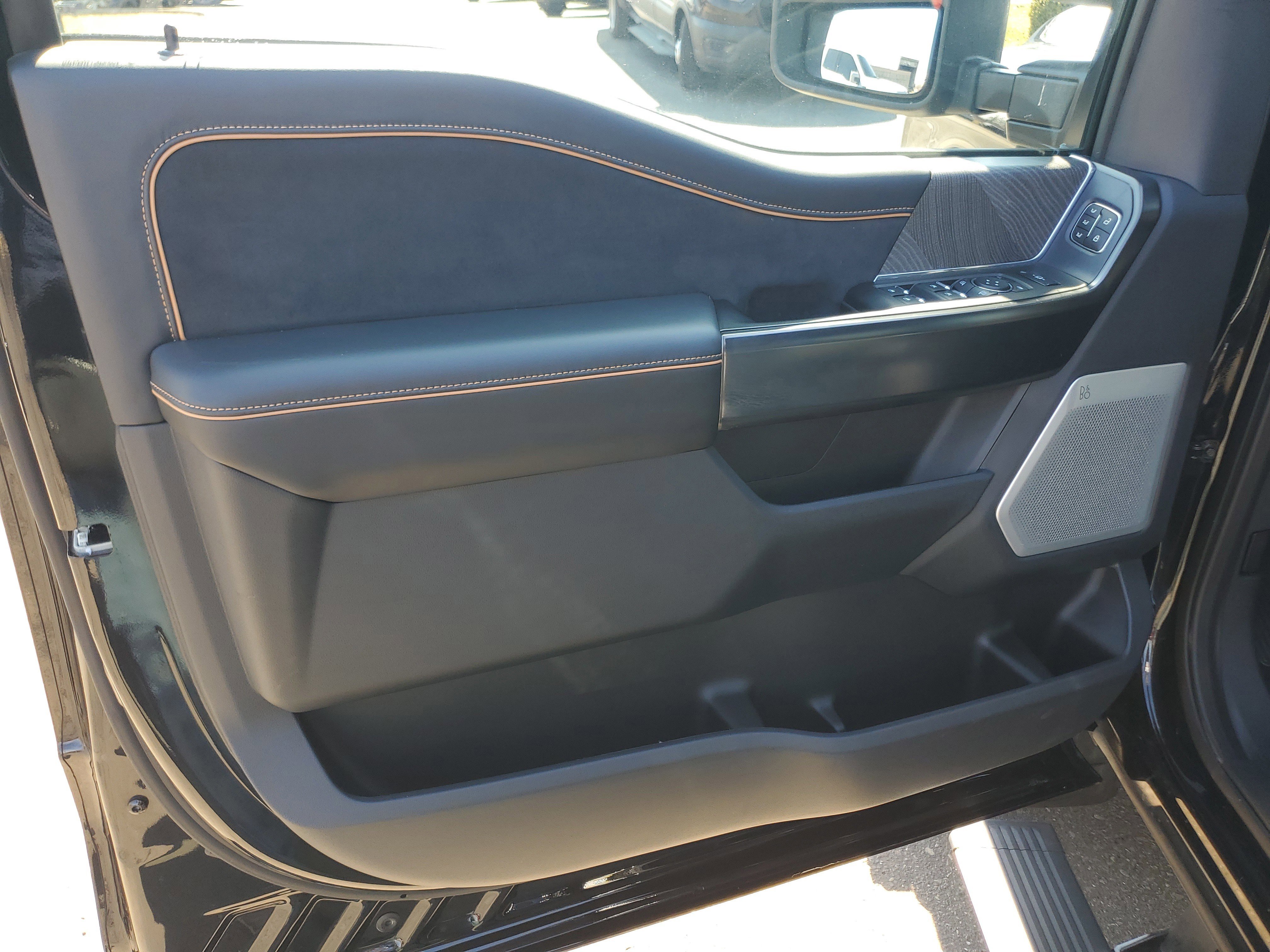 Used 2024 Ford F350 Platinum image 10