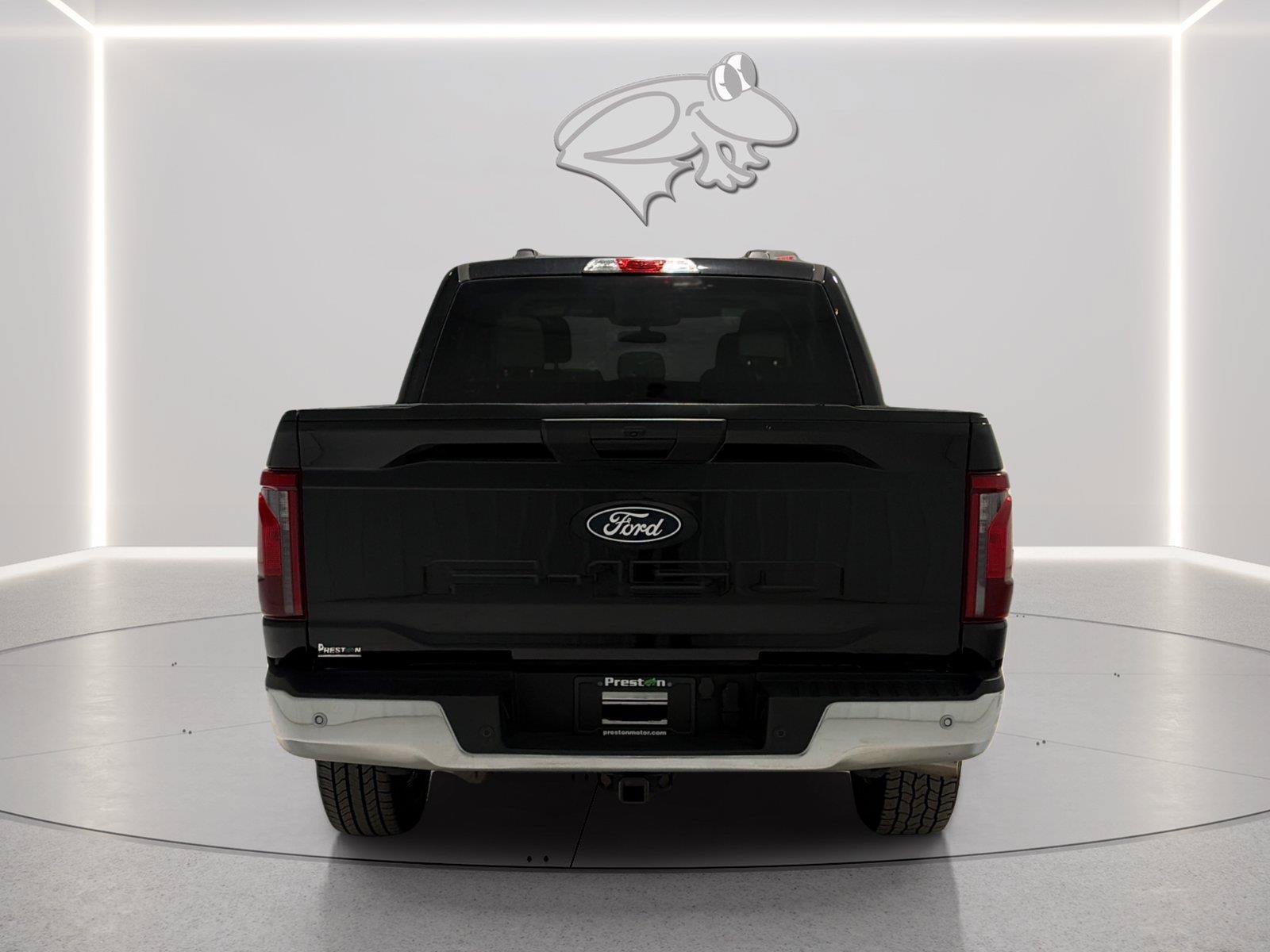Used 2025 Ford F150 XLT w/ Equipment Group 301A Standard AWD/4WD image 4