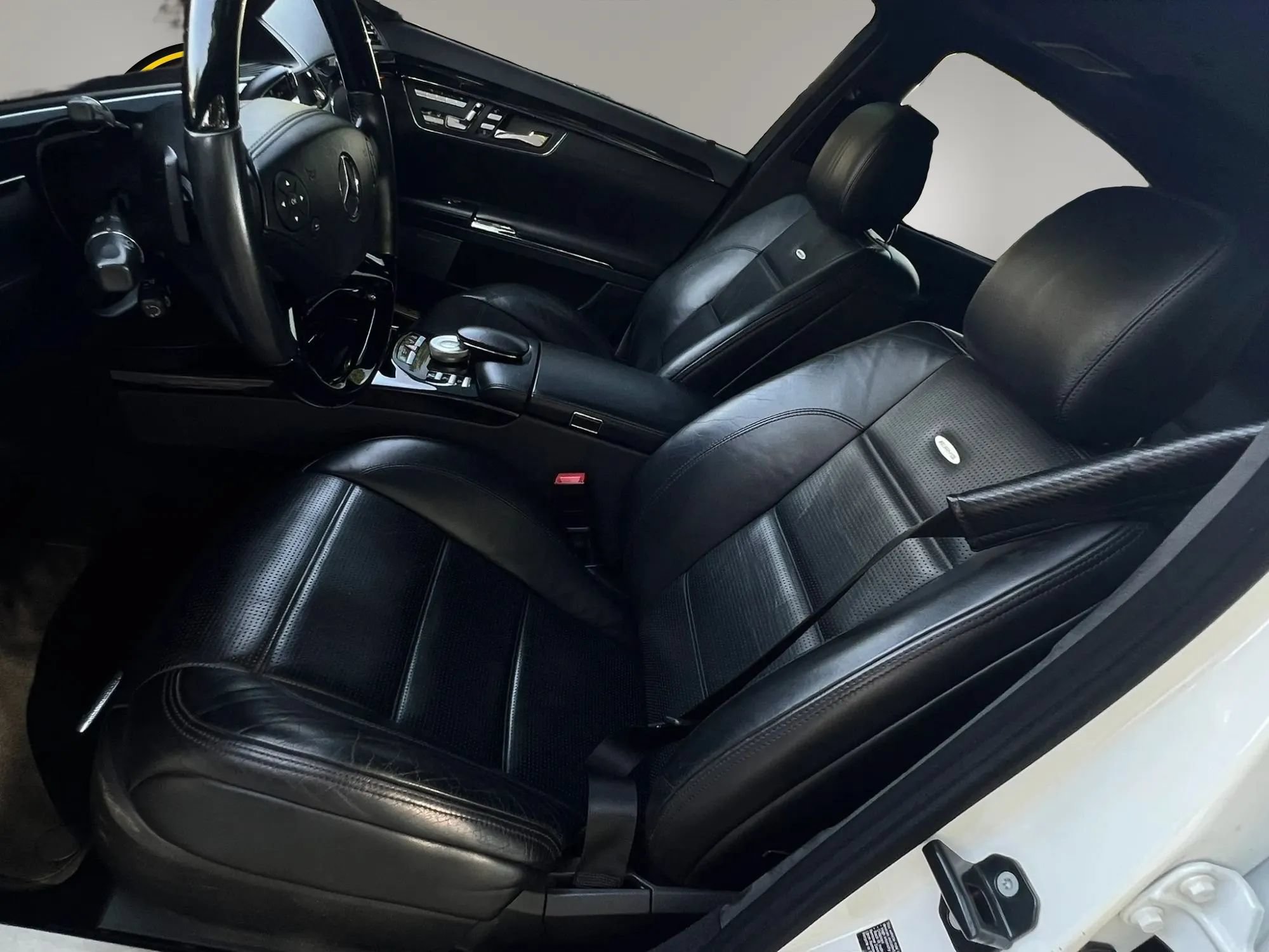 Used 2012 Mercedes-Benz S 63 AMG image 11