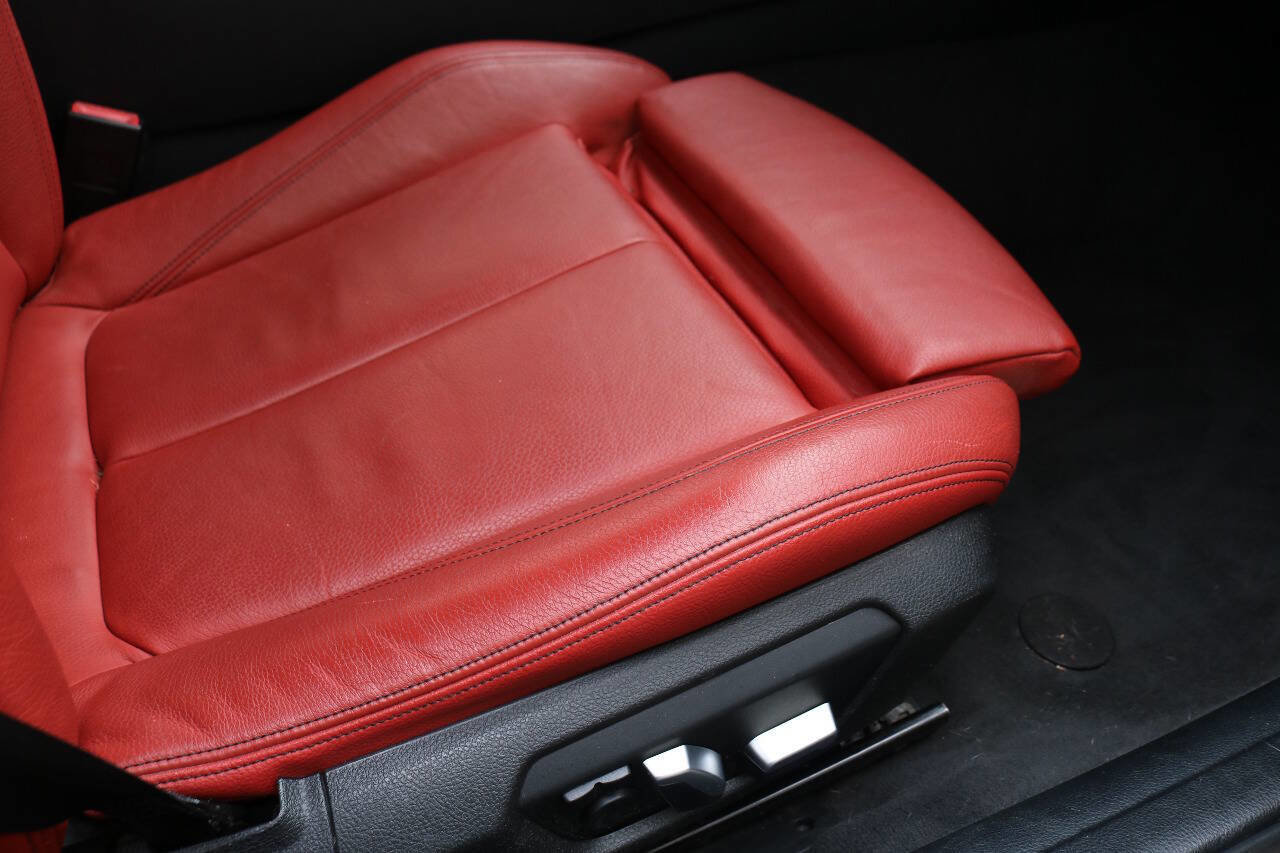 Used 2016 BMW 340i xDrive Sedan image 26