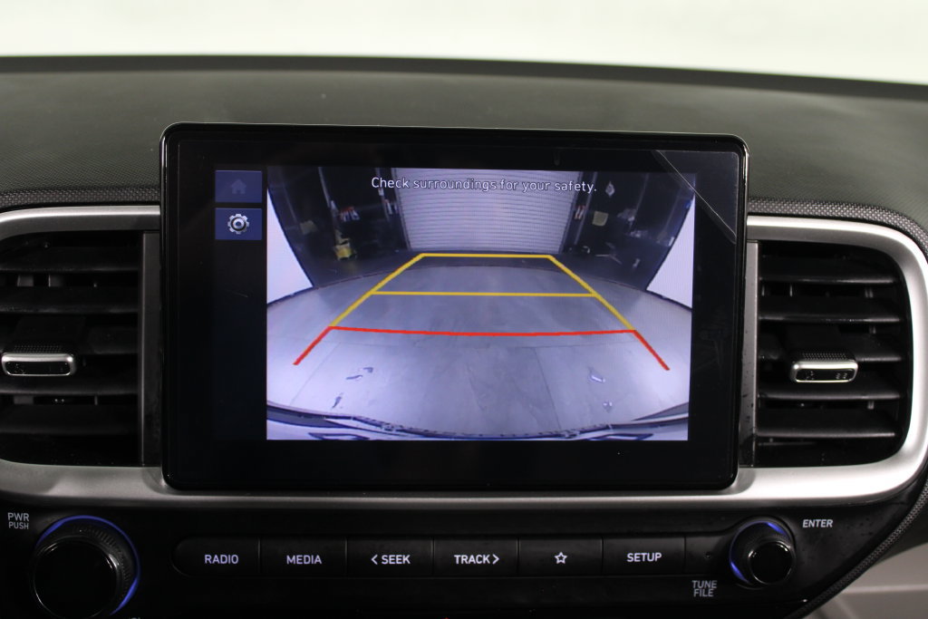Certified 2024 Hyundai Venue SEL FWD image 28