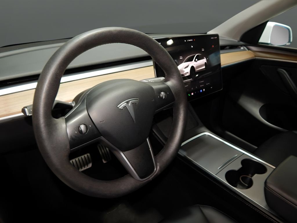 Used 2023 Tesla Model Y Long Range AWD/4WD image 15
