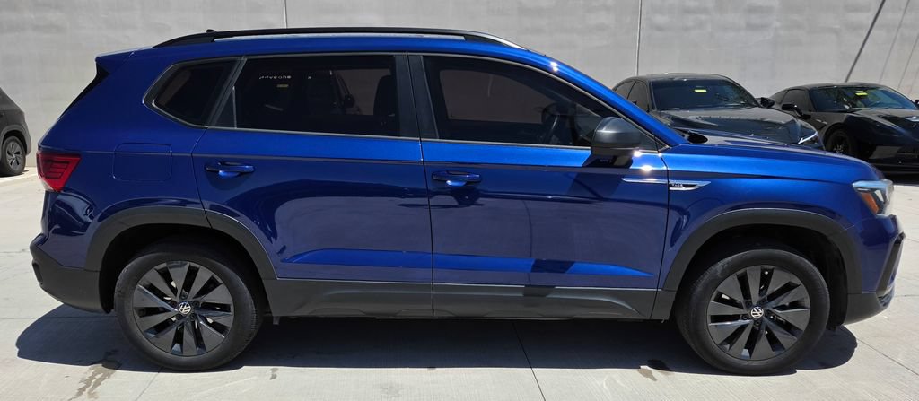 Used 2024 Volkswagen Taos S w/ MDO Package FWD image 5