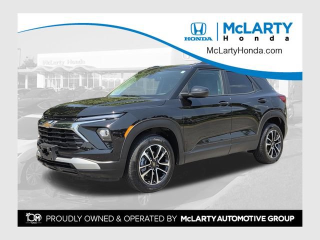 Used 2025 Chevrolet TrailBlazer LT AWD/4WD image 1
