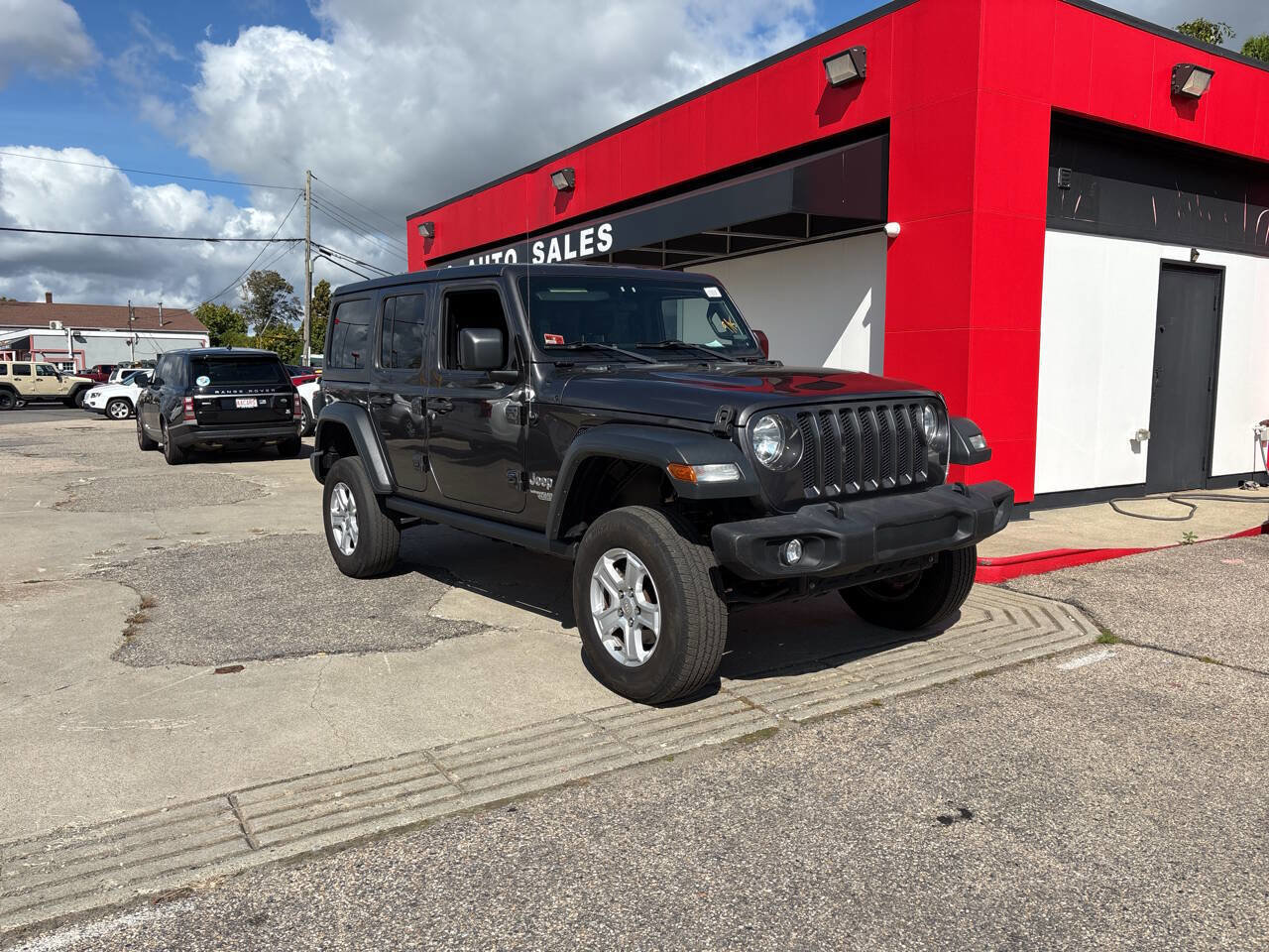 Used 2018 Jeep Wrangler Unlimited Sport S image 2