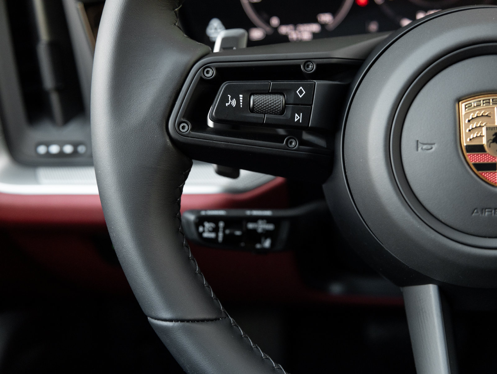 New 2026 Porsche Cayenne Coupe AWD/4WD image 14