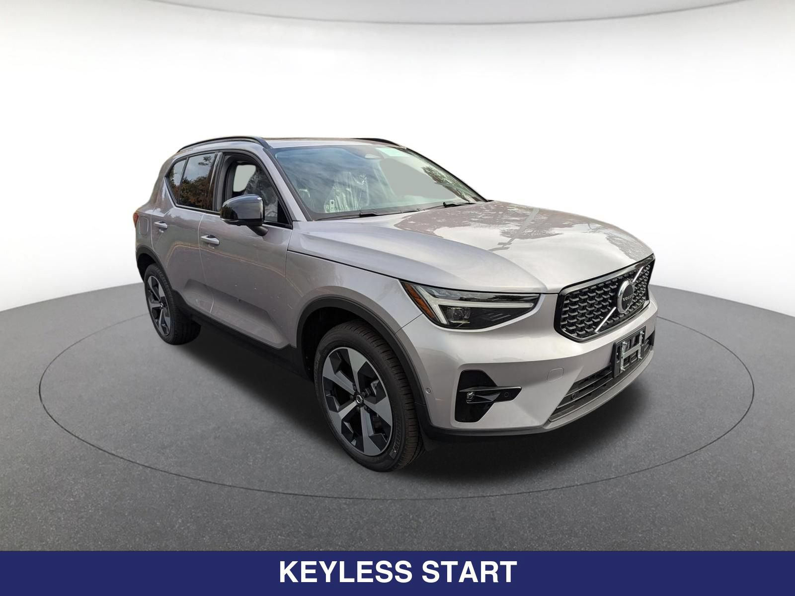 New 2026 Volvo XC40 B5 Plus w/ Protection Package Premier AWD/4WD image 2