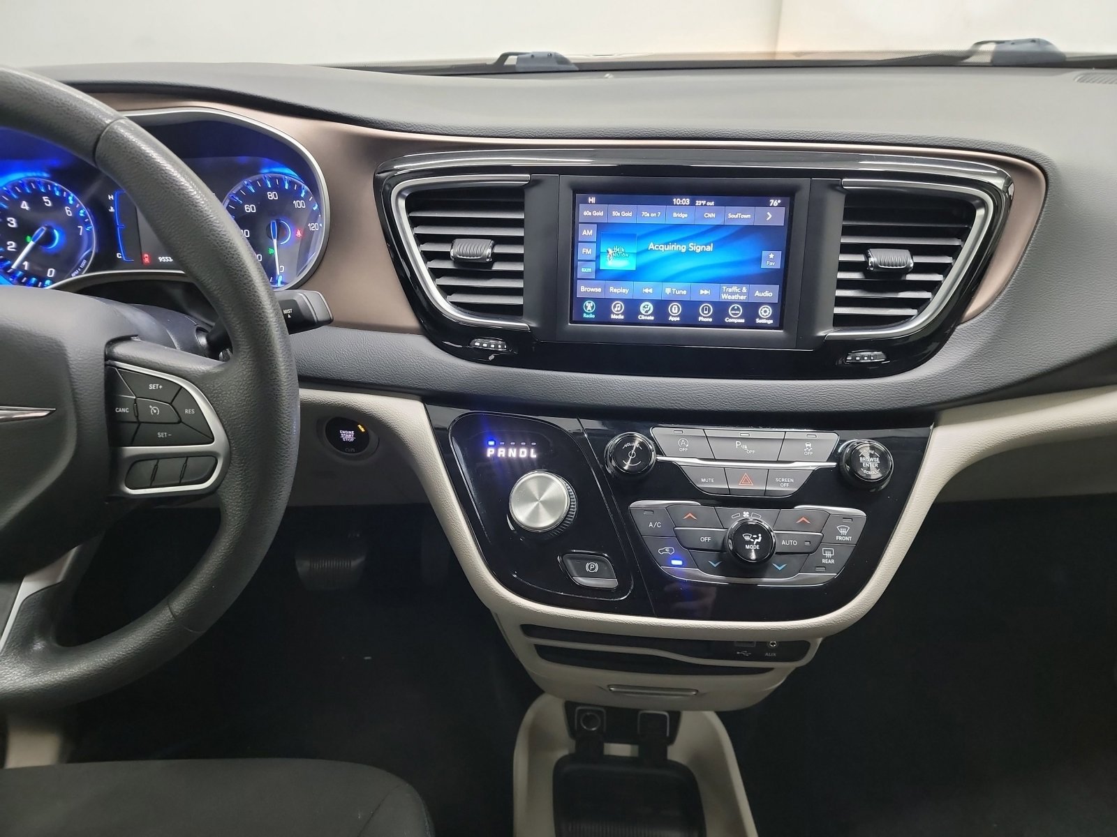 Used 2018 Chrysler Pacifica Touring Plus image 20