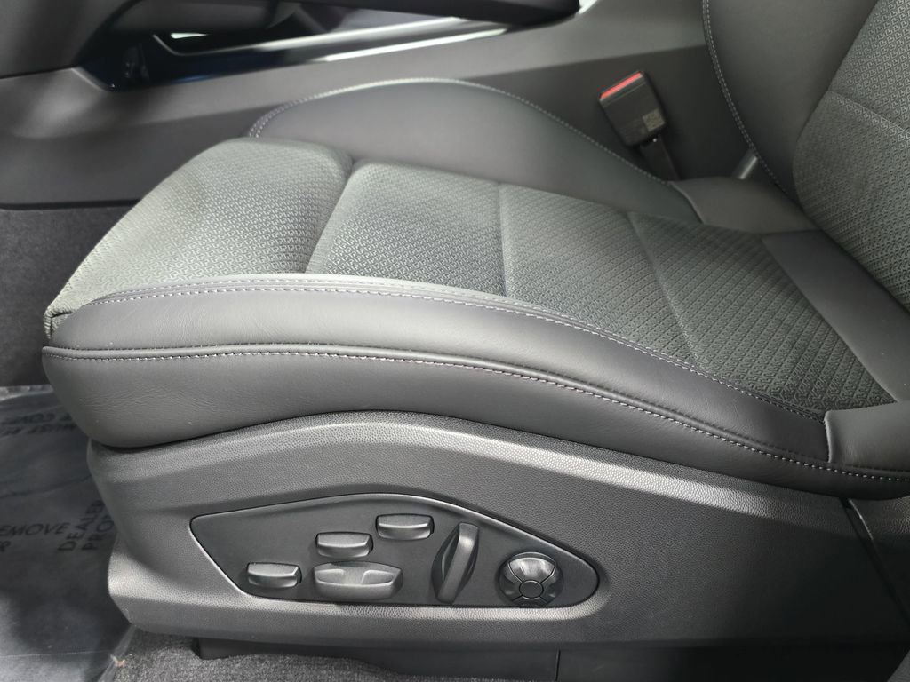 New 2026 Porsche Macan GTS Electric image 23