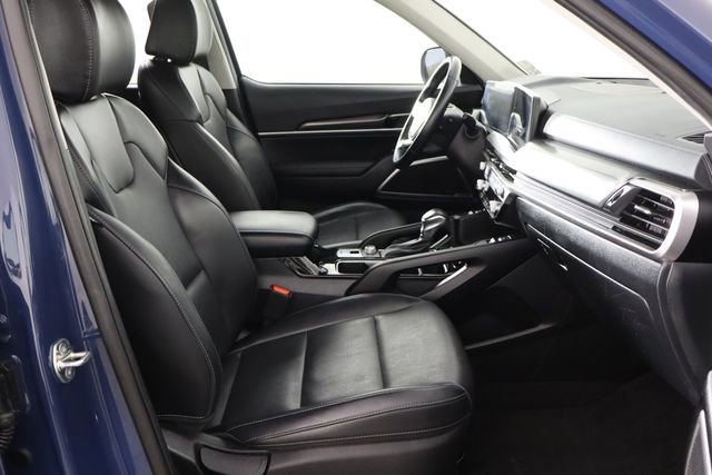 Used 2024 Kia Telluride S FWD image 19