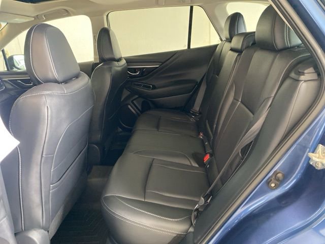 Used 2021 Subaru Outback Limited image 13