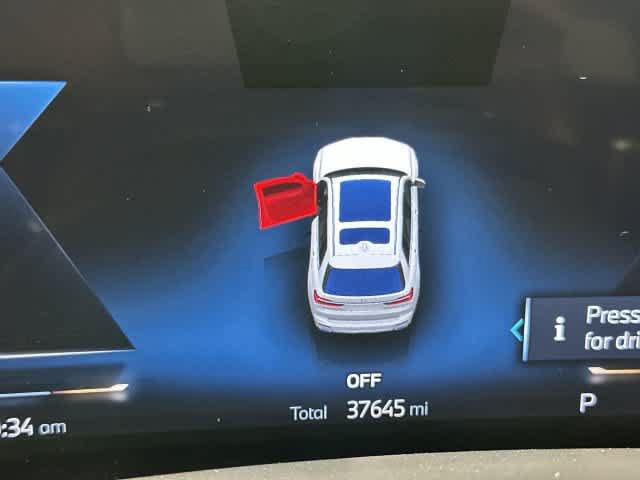 Used 2025 BMW X7 xDrive40i AWD/4WD image 16