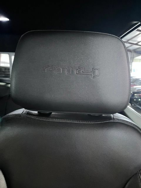 Used 2024 GMC Sierra 2500 AT4 w/ Technology Package AWD/4WD image 15