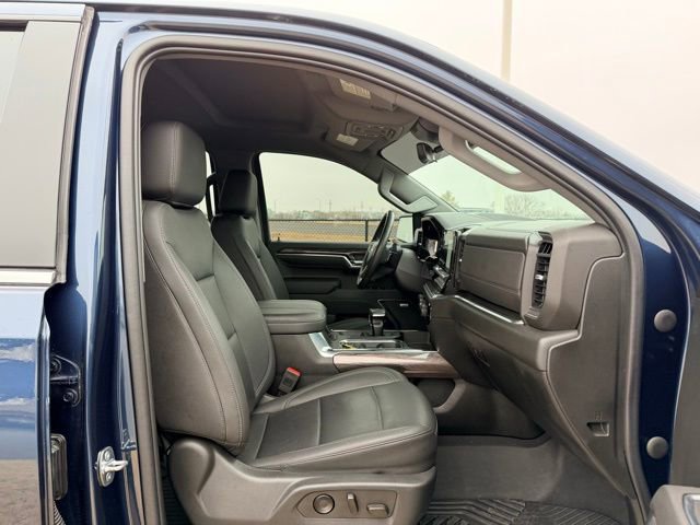 Used 2023 Chevrolet Silverado 1500 LTZ image 11