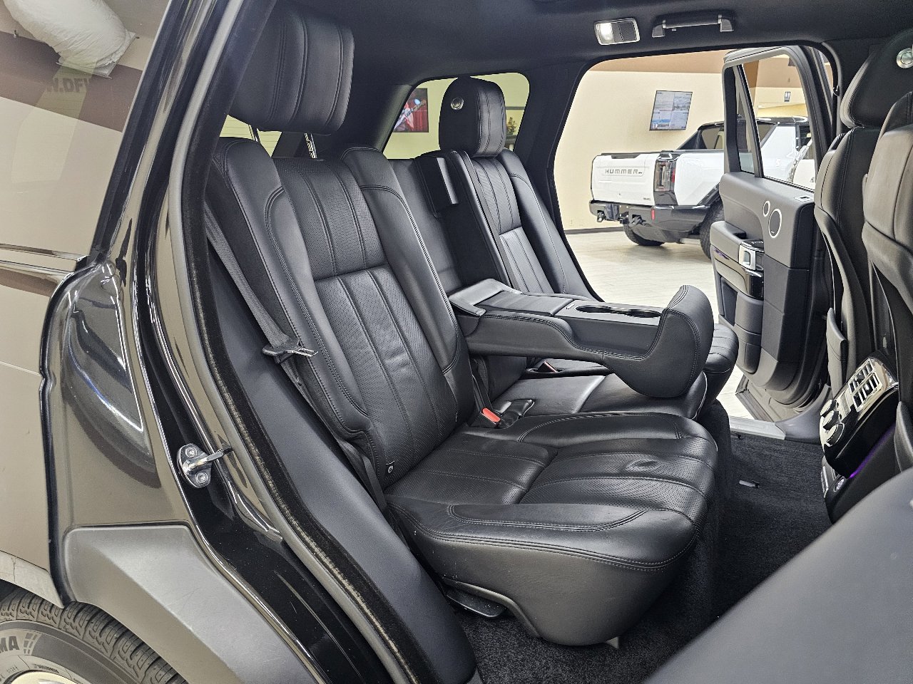 Used 2016 Land Rover Range Rover HSE image 24