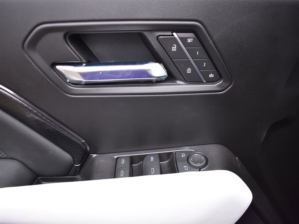 New 2025 GMC Canyon AT4 w/ AT4X Package image 12