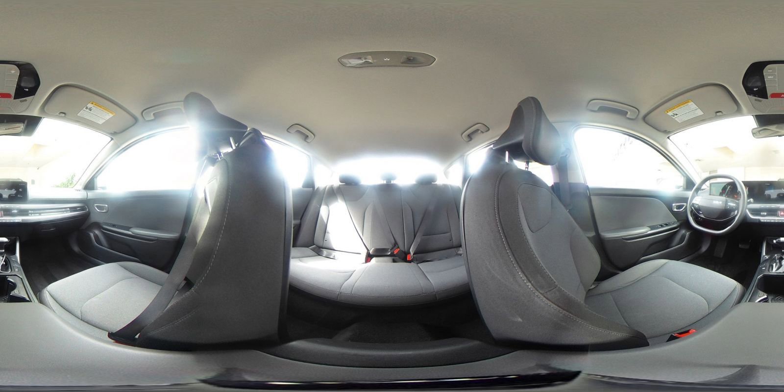 Used 2025 Kia K4 LXS image 42