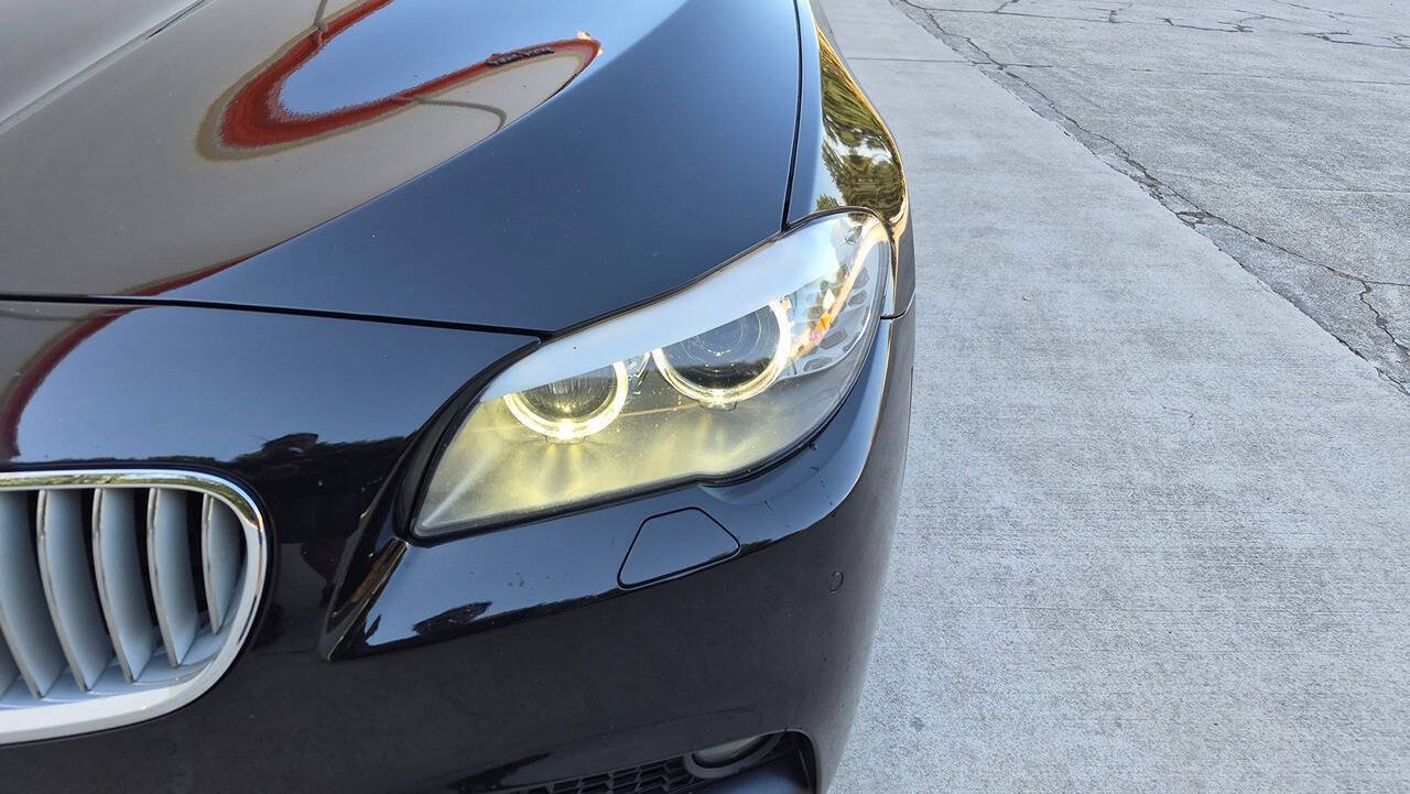 Used 2013 BMW 550i xDrive Sedan AWD/4WD image 12