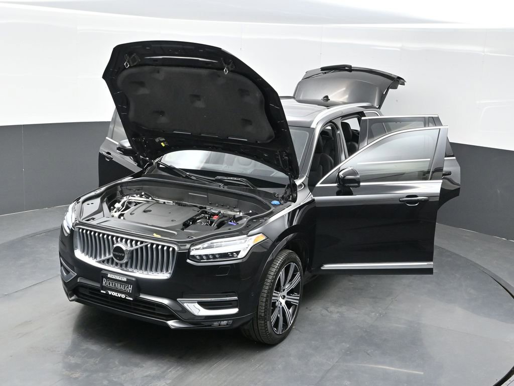 Used 2023 Volvo XC90 B6 Ultimate w/ Lounge Package image 36