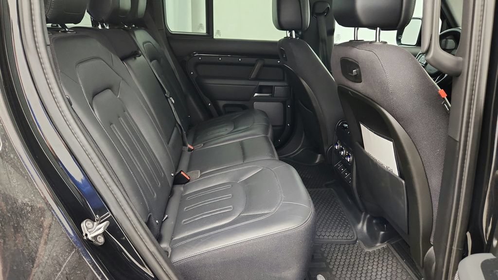 Used 2020 Land Rover Defender 110 X AWD/4WD image 39
