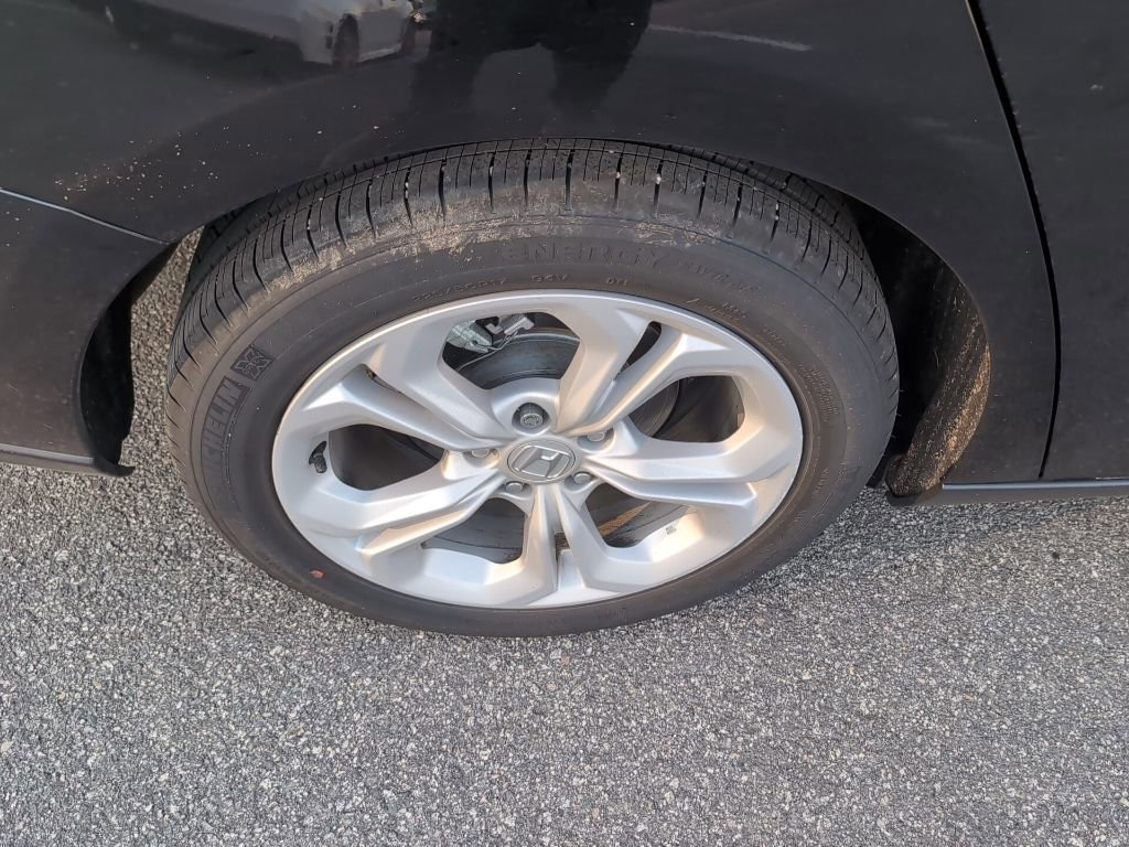 Used 2025 Honda Accord LX image 9